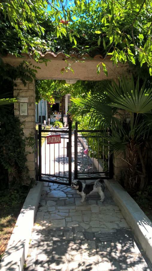 Apartment Jozefina Porec Esterno foto