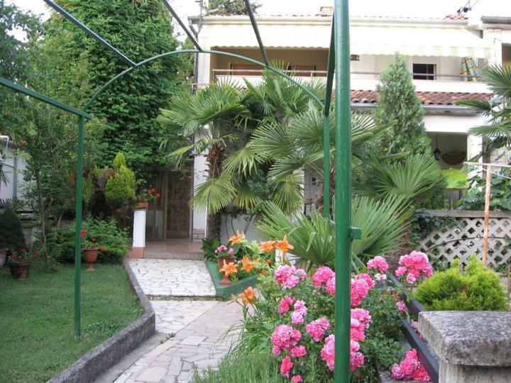 Apartment Jozefina Porec Esterno foto