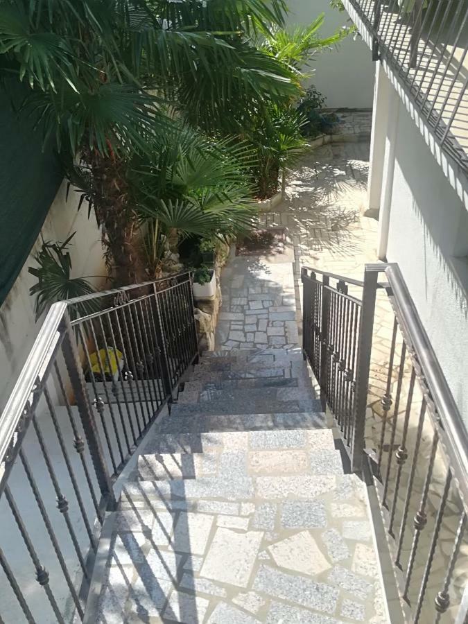 Apartment Jozefina Porec Esterno foto